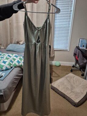 Green long dress